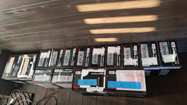 バッテリーの備蓄も十分に行っております